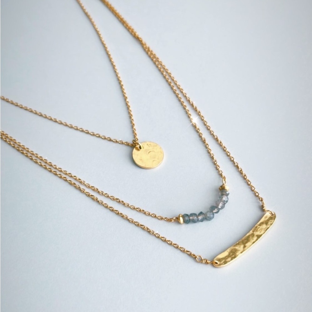 💫 14 Karat Gold Plated Three Strand Labradorite Necklace - Picture 1 of 3